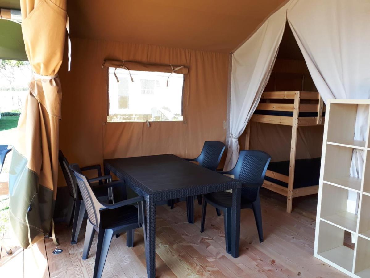 Camping Oos Heem Montenau Luaran gambar